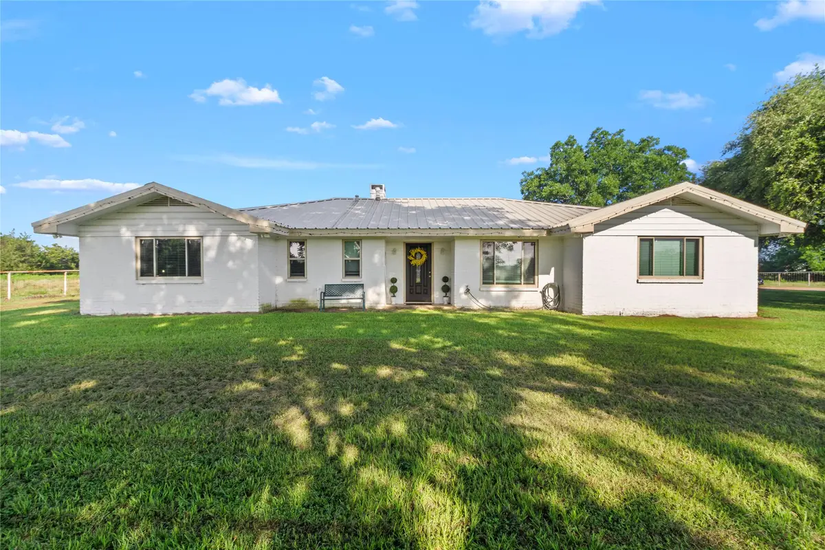 250 Williford Street, Fairfield, TX 75840 - #1