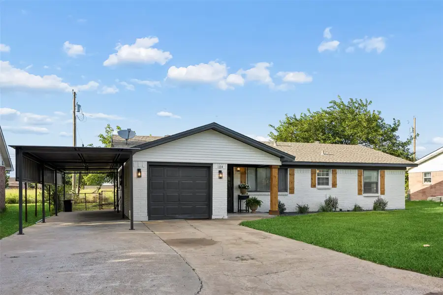 104 E Oak Street, Gunter, TX 75058 - #3