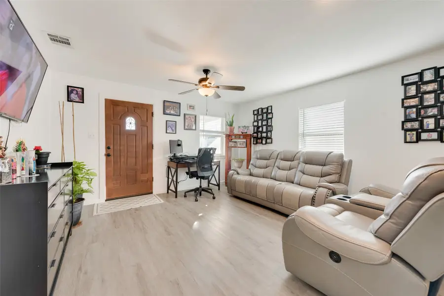 5508 Diaz Avenue, Fort Worth, TX 76107 - #3