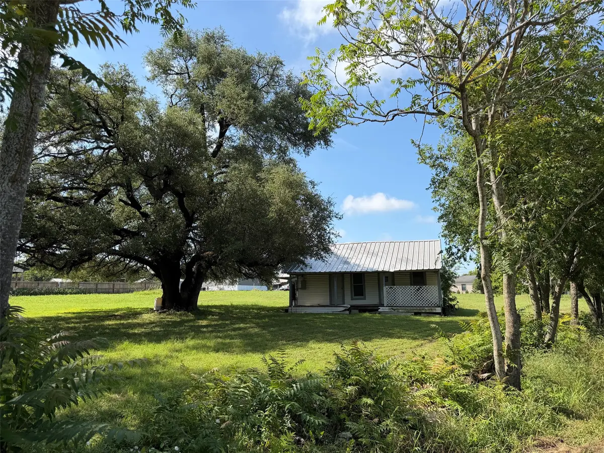 503 E Dobkins Street, Dublin, TX 76446 - #1