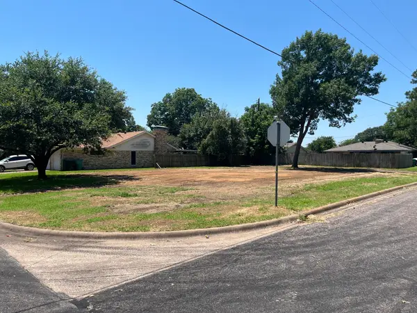 2818 Dover Drive, Sherman, TX 75092