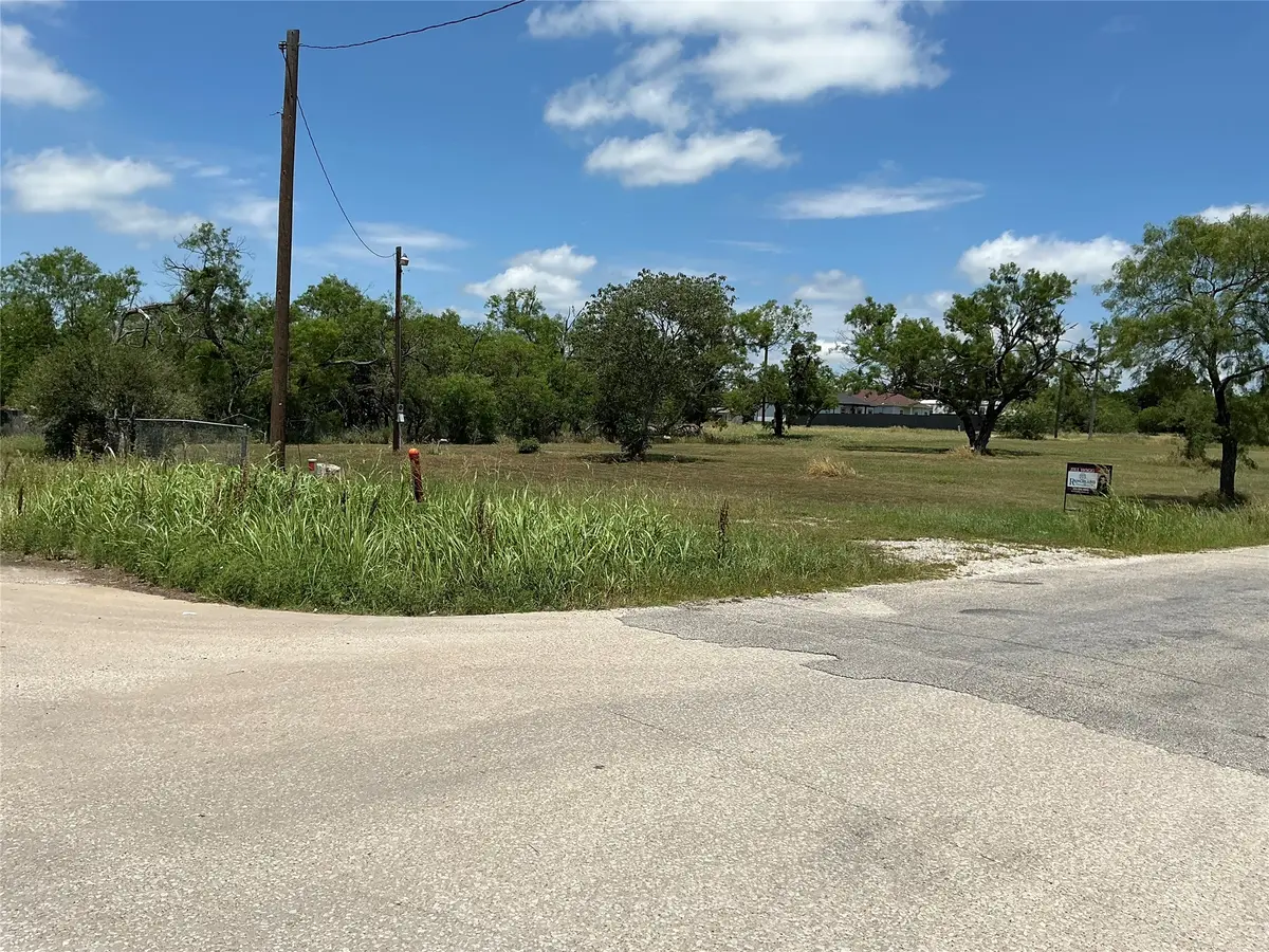 201 NE 22nd Street, Cisco, TX 76437 - #1