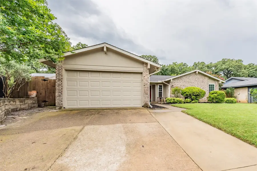 303 Shelmar Drive, Euless, TX 76039 - #3