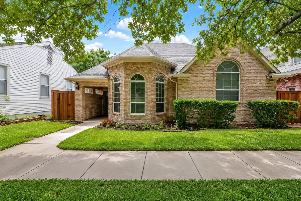 3332 W 4th Street, Fort Worth, TX 76107 - #1