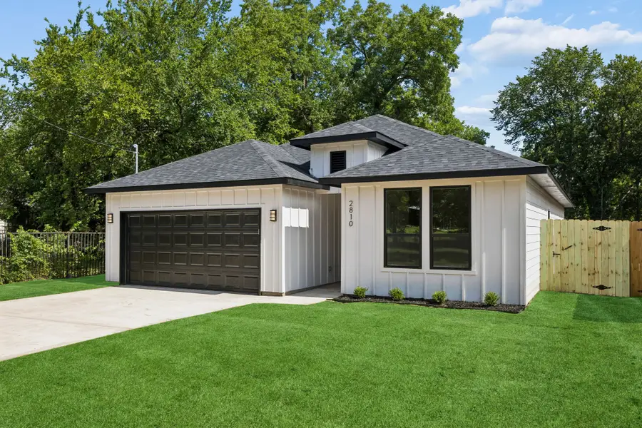 2810 Gillespie Street, Greenville, TX 75401 - #2