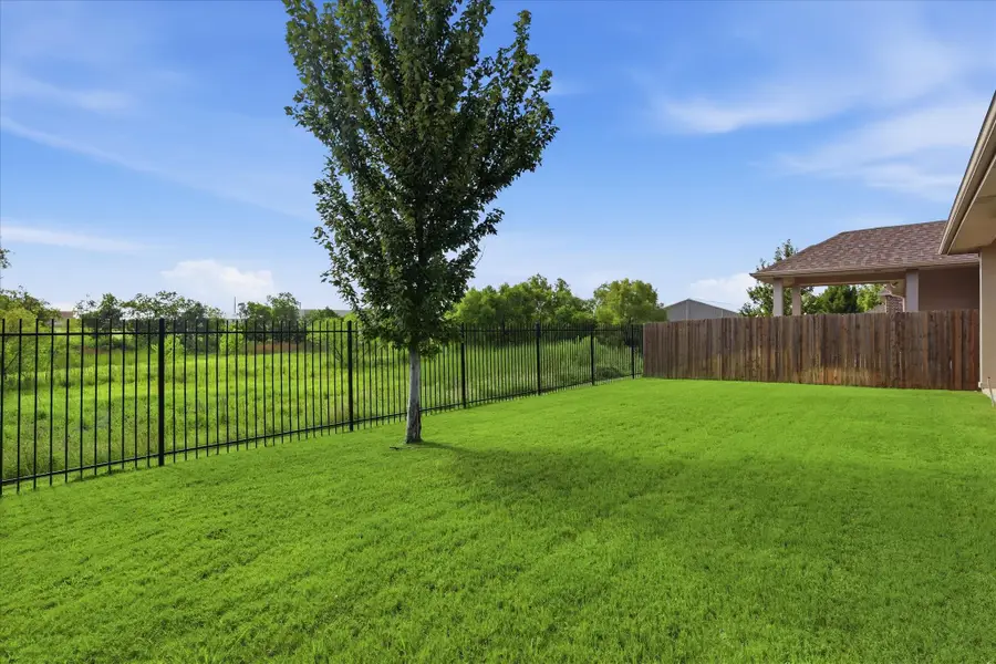 8312 Pine Meadows Drive, Fort Worth, TX 76244 - #3