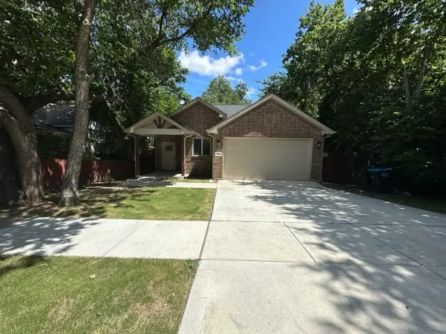 917 E Maddox Avenue, Fort Worth, TX 76104 - #1