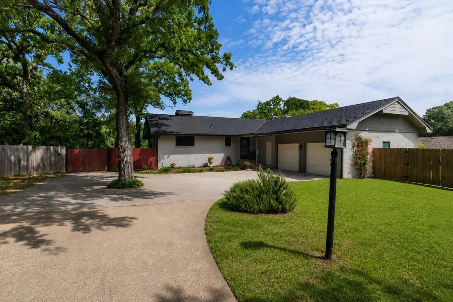 205 Timberlake Drive, Azle, TX 76020 - #2