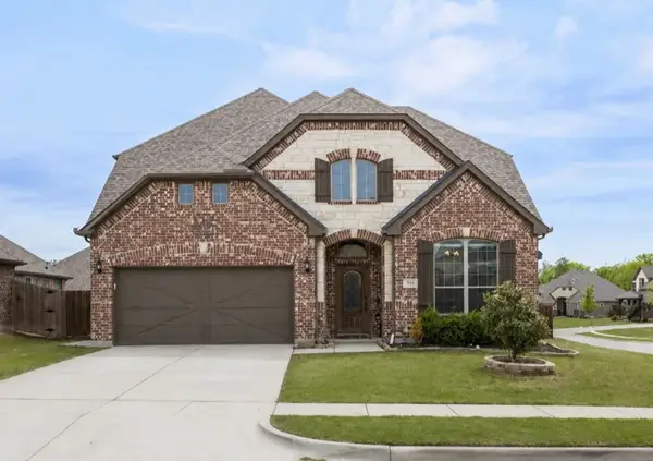 317 Thompson Drive, Van Alstyne, TX 75495