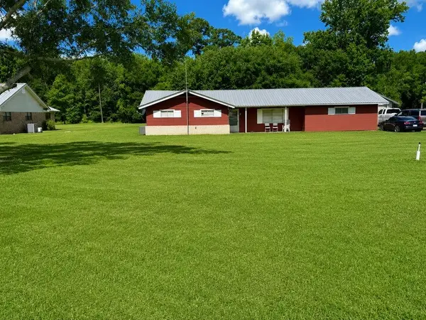 2941 Highway 62 N, Orange, TX 77632