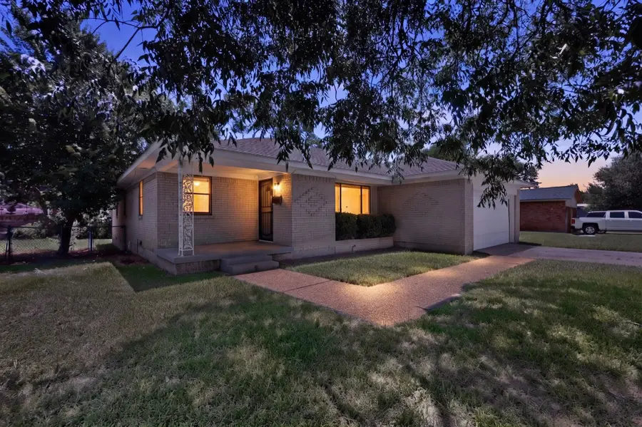 8636 Greenmound Avenue, Dallas, TX 75227 - #2