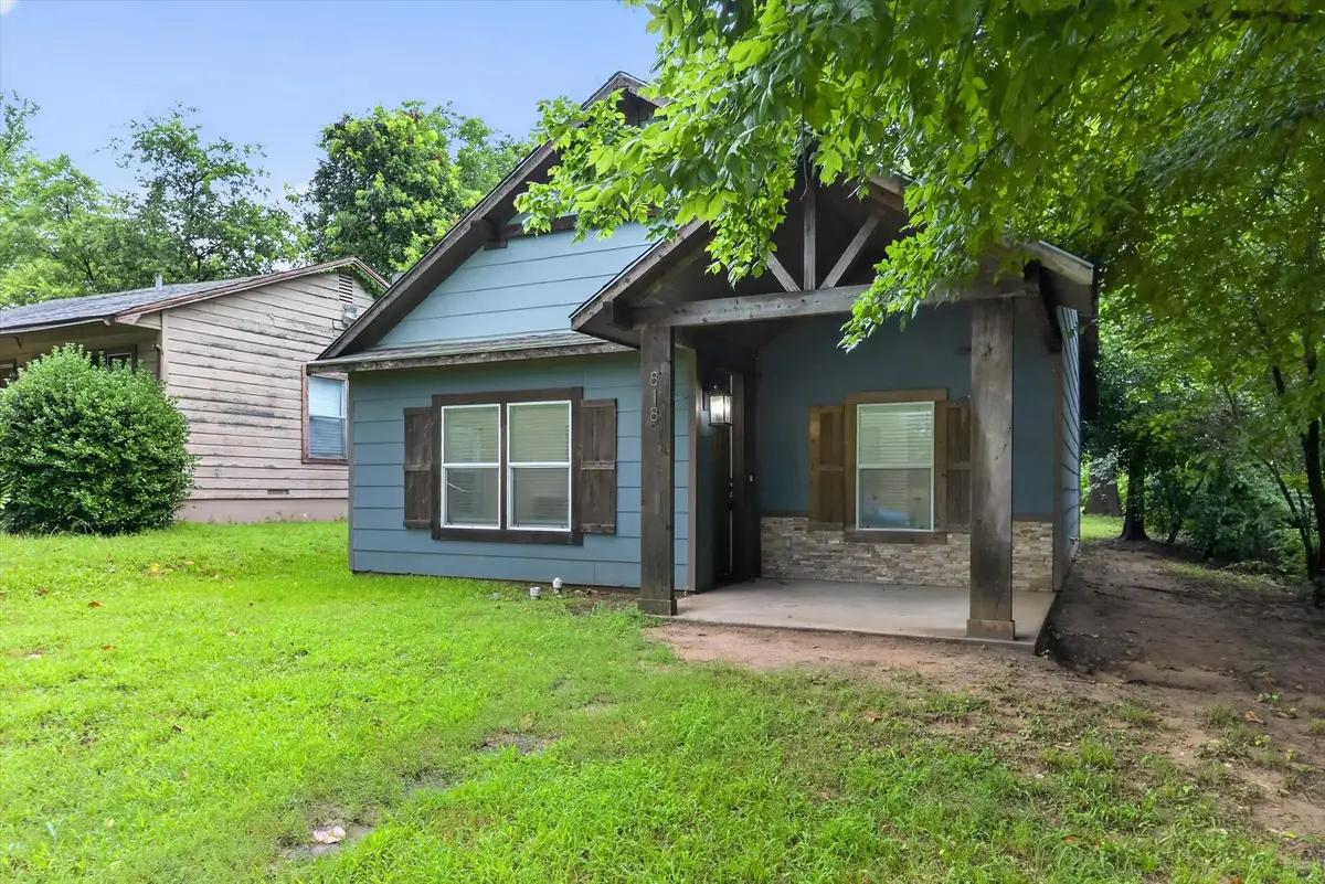 818 W Elm Street, Denison, TX 75020 - #1