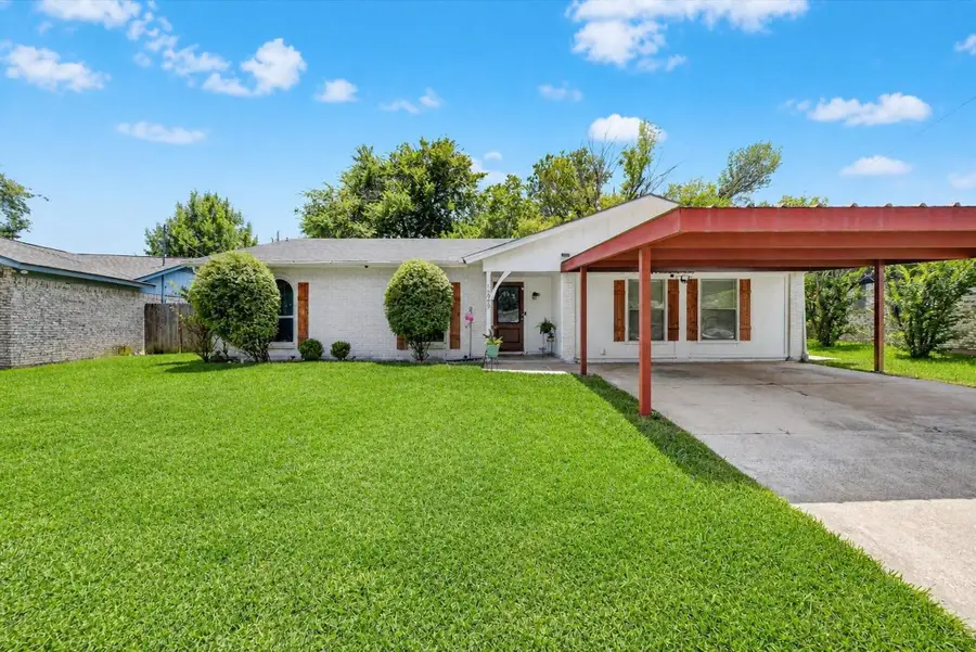 6929 Declaration Street, Watauga, TX 76148 - #2