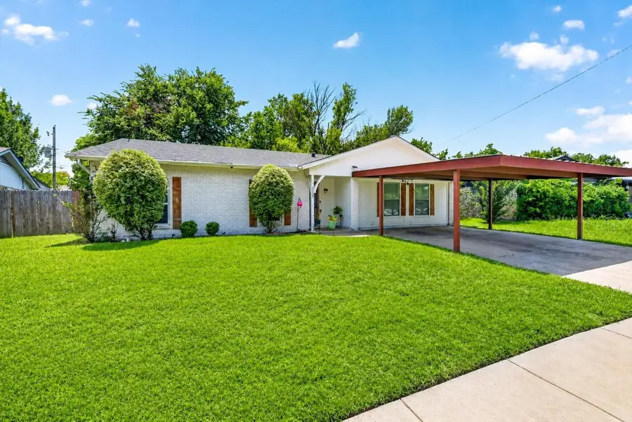 6929 Declaration Street, Watauga, TX 76148 - #3
