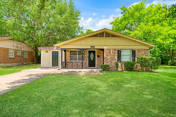 2275 Bella Vista Drive, Paris, TX 75460