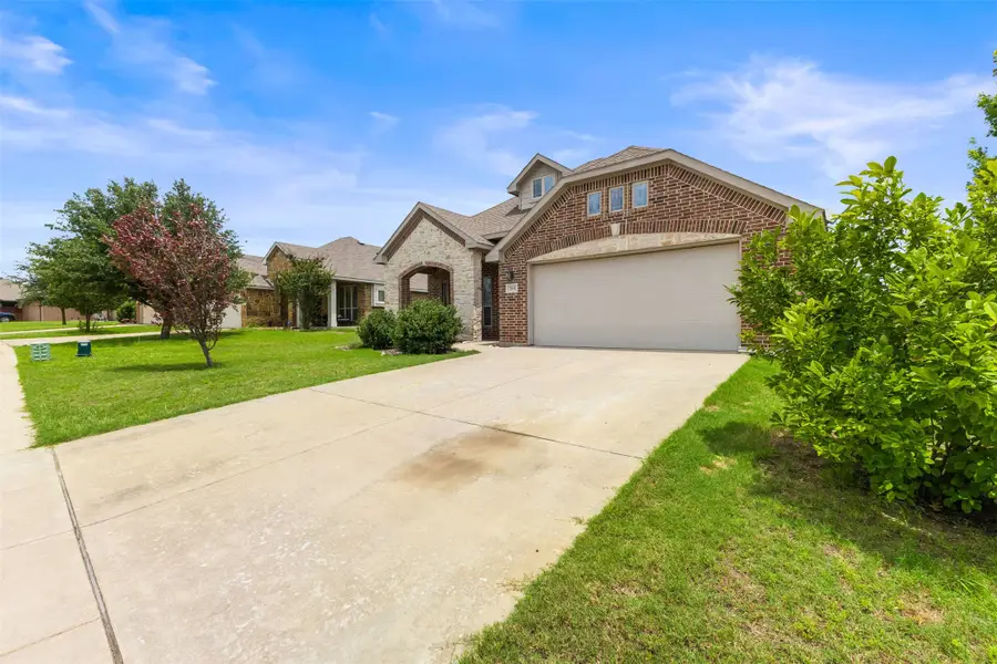 204 Briarstone Drive, Alvarado, TX 76009 - #3