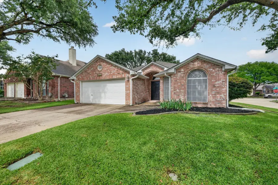 7700 Black Bear Court, Fort Worth, TX 76137 - #3