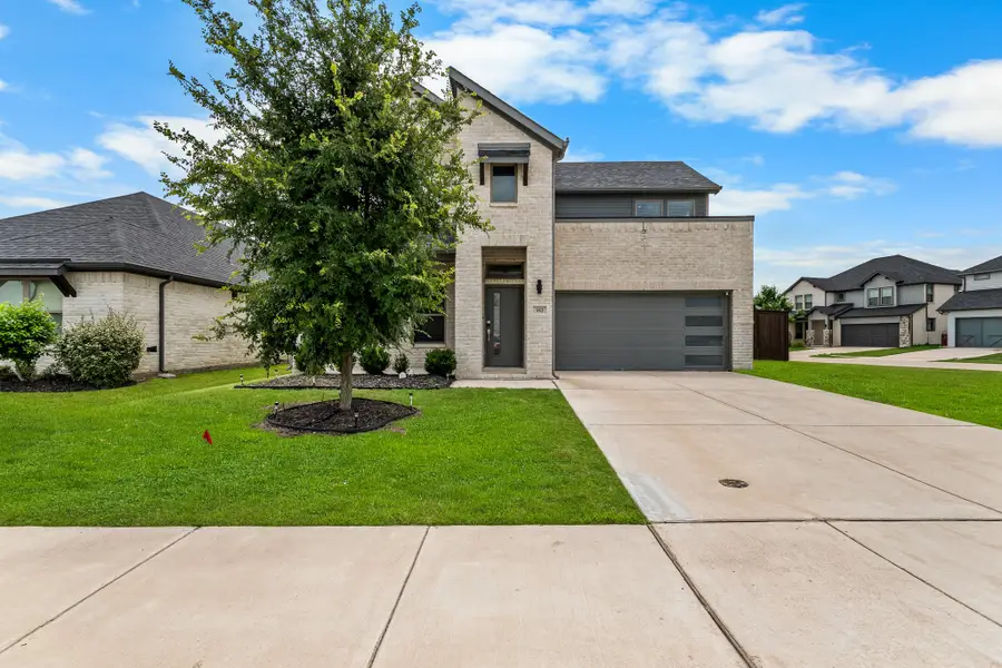 352 Boone Drive, Waxahachie, TX 75165 - #2