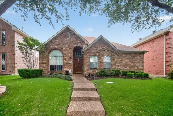 17708 Meadow Grove Lane, Dallas, TX 75287