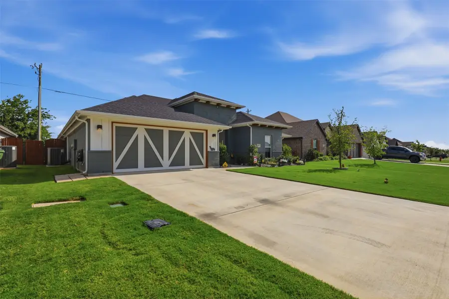 928 Tesslynn Avenue, Godley, TX 76044 - #2