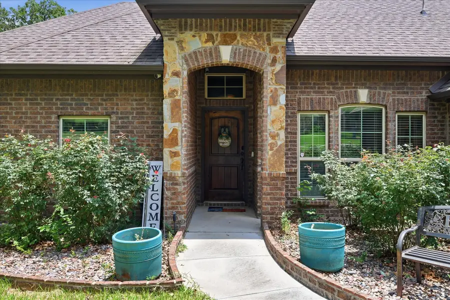 145 Foxpointe Circle, Weatherford, TX 76087 - #2