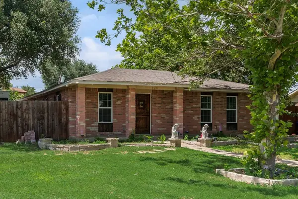 920 Meadowdale Drive, Royse City, TX 75189