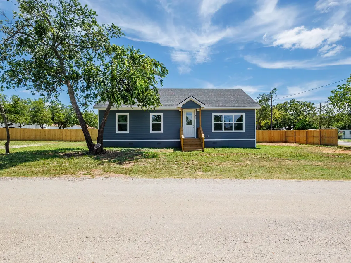 1201 17th St, Brownwood, TX 76801 - #1