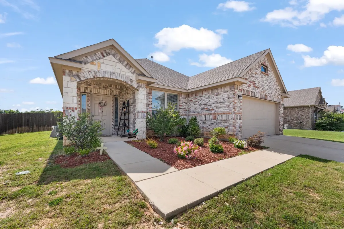 4000 Bendale Road, Benbrook, TX 76116 - #1