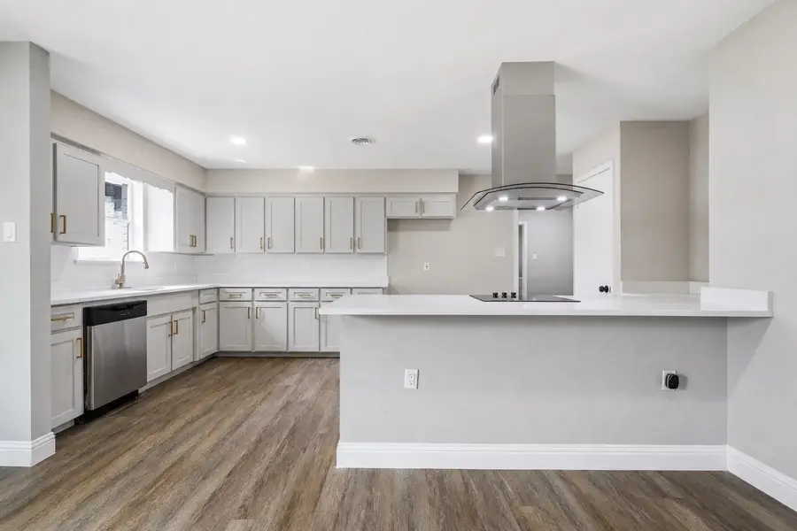 1708 Park Ridge Terrace, Arlington, TX 76012 - #3