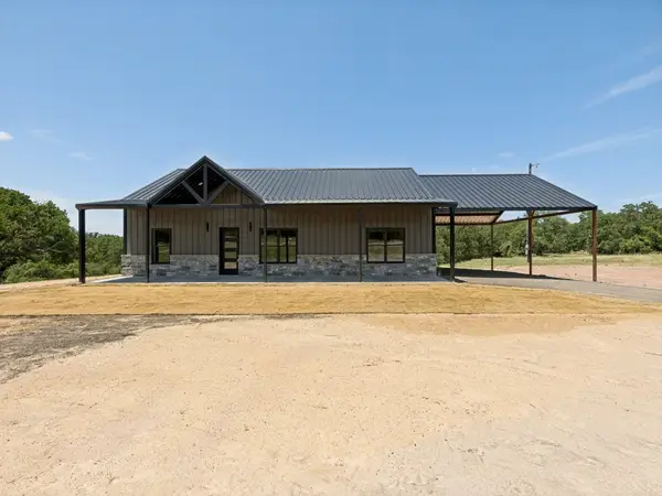 271 Rolling Ranch Boulevard, Alvord, TX 76225