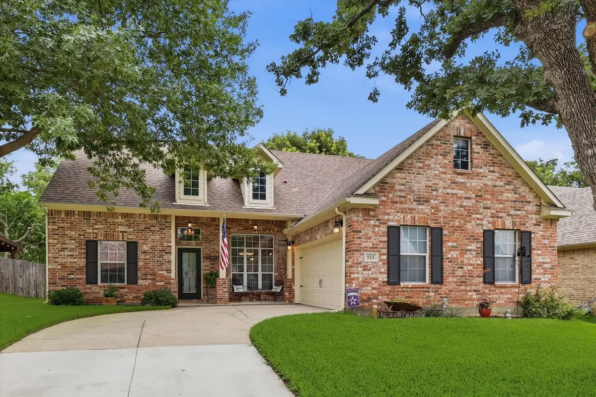 523 Clancy Lane, Lake Dallas, TX 75065 - #1