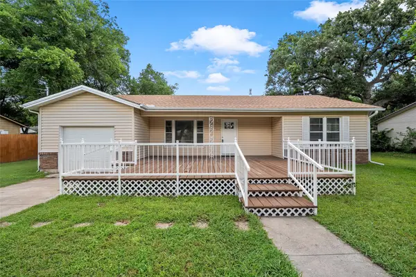 609 N Norma Drive, Lacy Lakeview, TX 76705