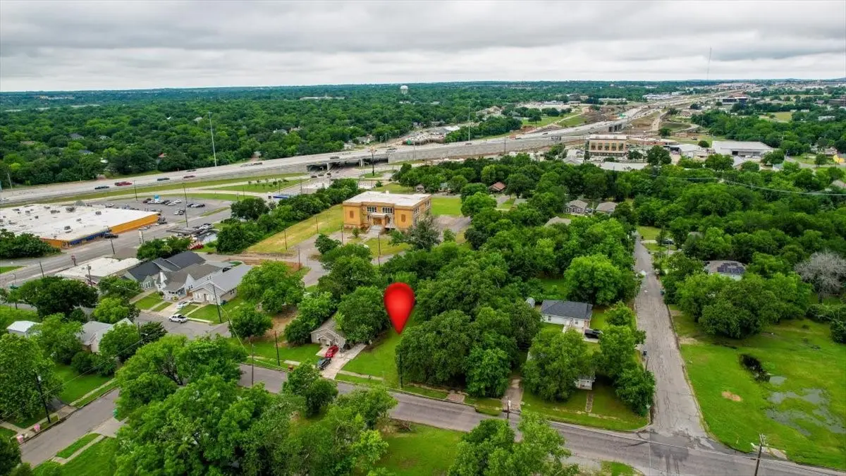 209 E College Street, Sherman, TX 75090 - #1