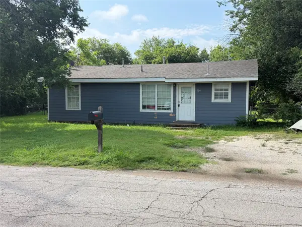 504 Morgan Street, Cleburne, TX 76031