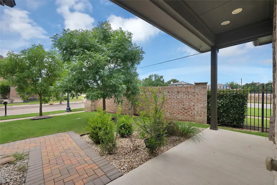 6828 Chase Street, North Richland Hills, TX 76182 - #2