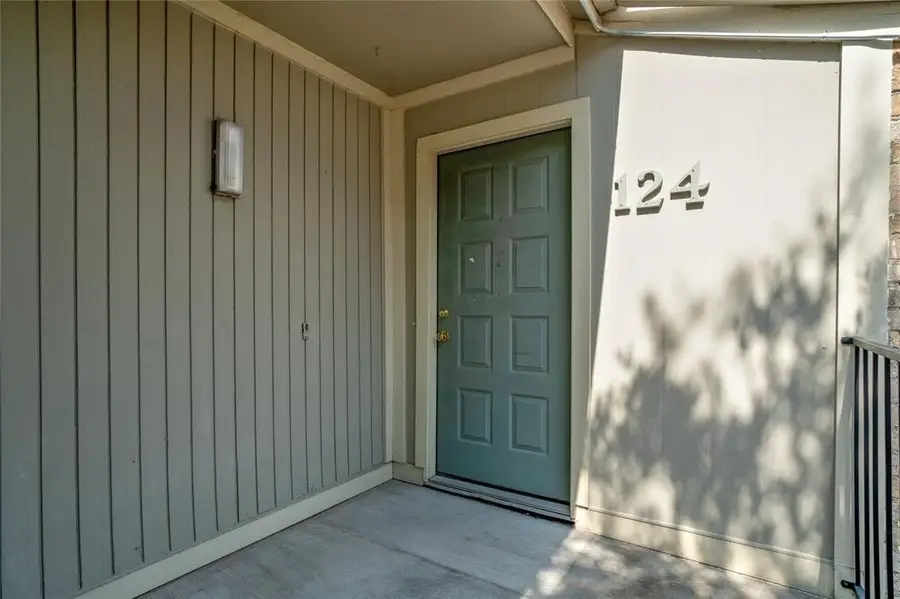 8100 Cambridge Street #124, Houston, TX 77054 - #2