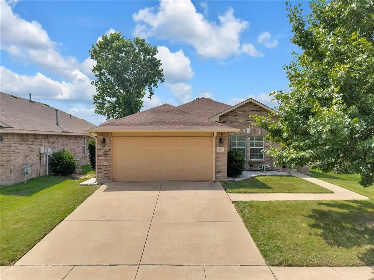 706 Cliffmere Drive, Arlington, TX 76002 - #1