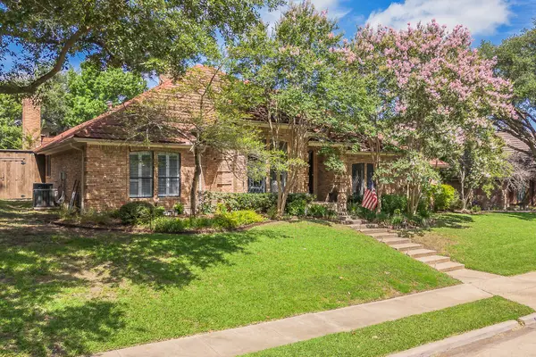 4313 Fannin Drive, Irving, TX 75038