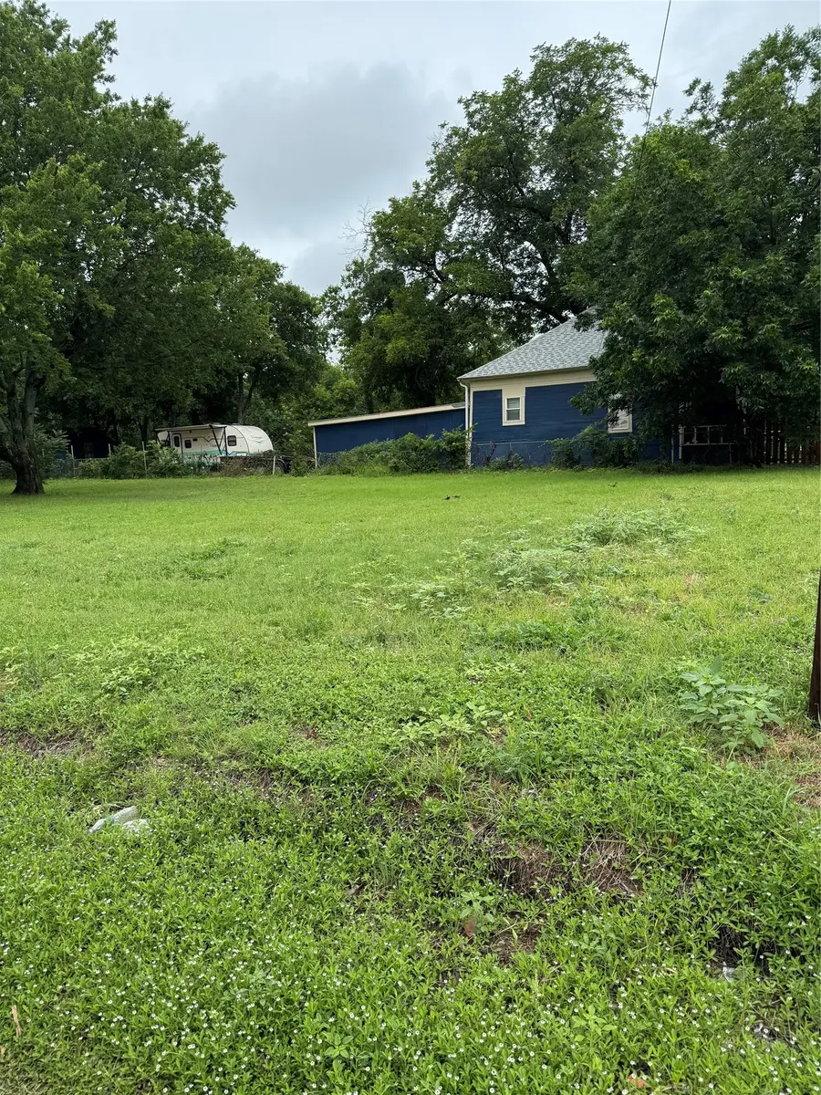 725 S 12th Street, Waco, TX 76706 - #2