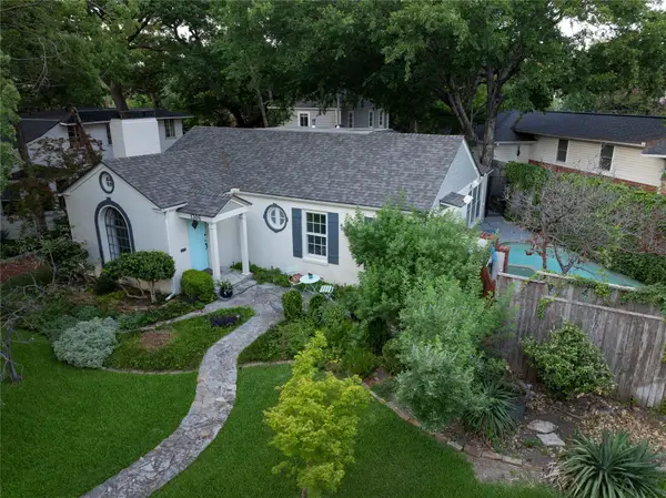 1306 Woodlawn Avenue, Dallas, TX 75208