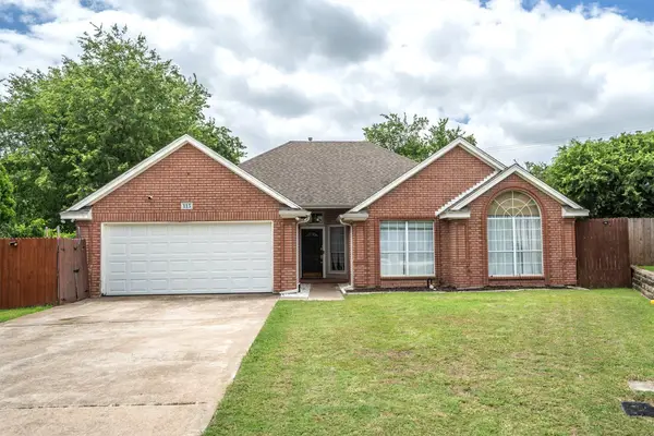 115 S Blue Bonnet Circle, Justin, TX 76247