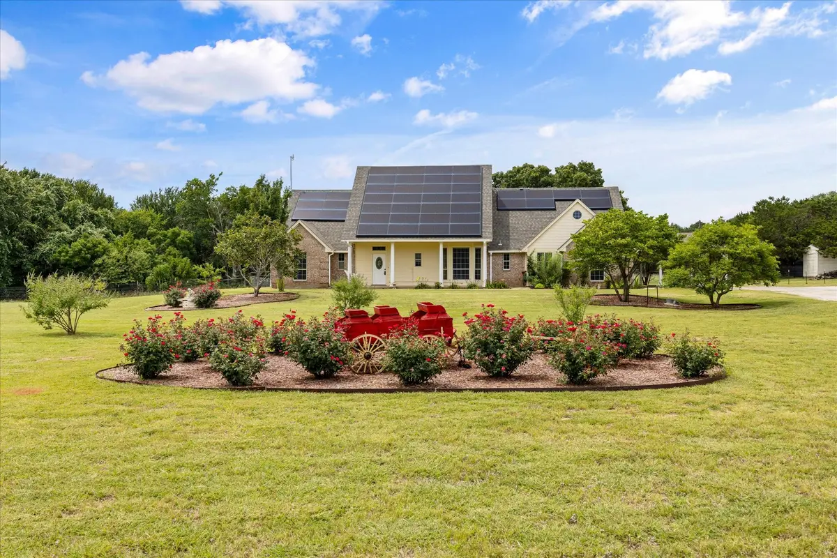 900 Hickey Court, Granbury, TX 76049 - #1