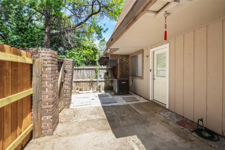 4414 Westminster Drive, Irving, TX 75038 - #2