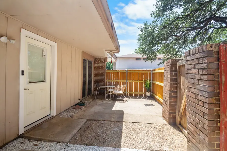 4414 Westminster Drive, Irving, TX 75038 - #3