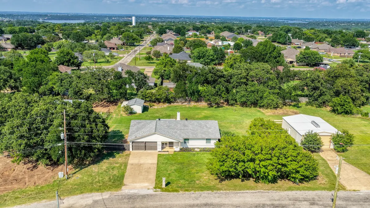 3905 Mountain Vista Drive, Granbury, TX 76048 - #1