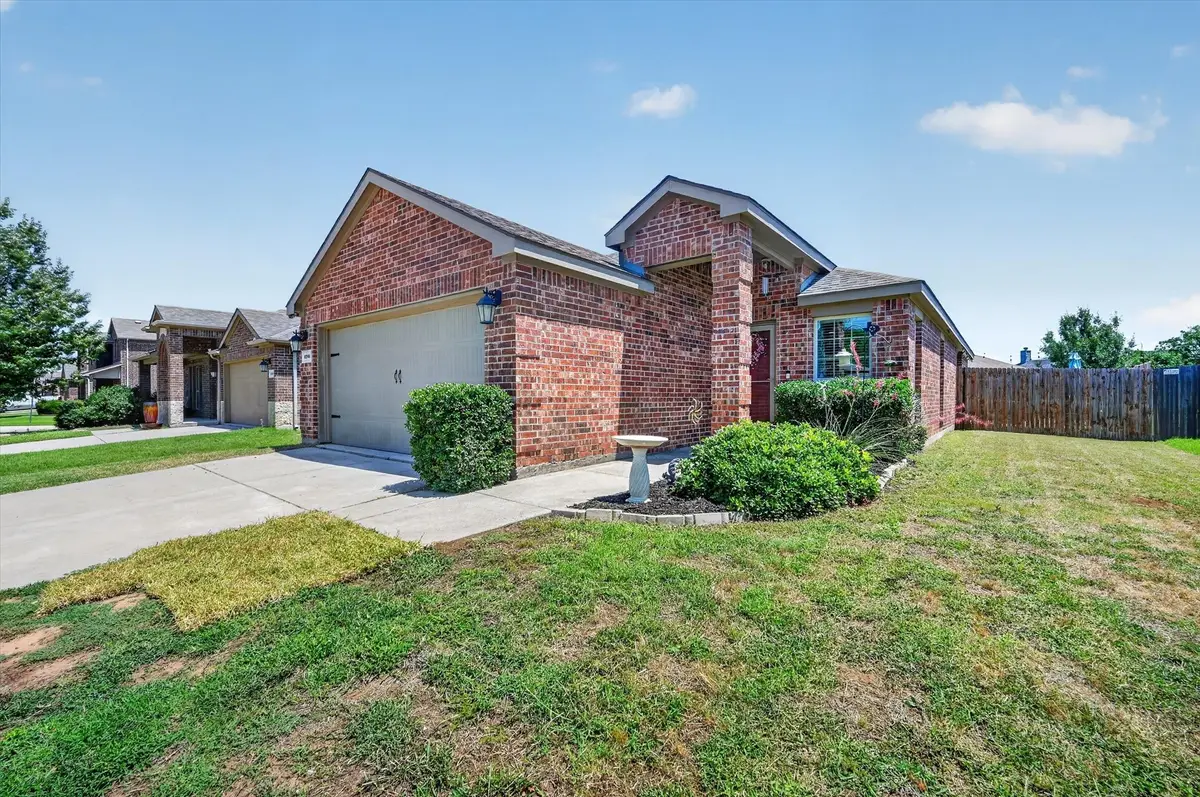 1205 Cheyenne Drive, Aubrey, TX 76227 - #1