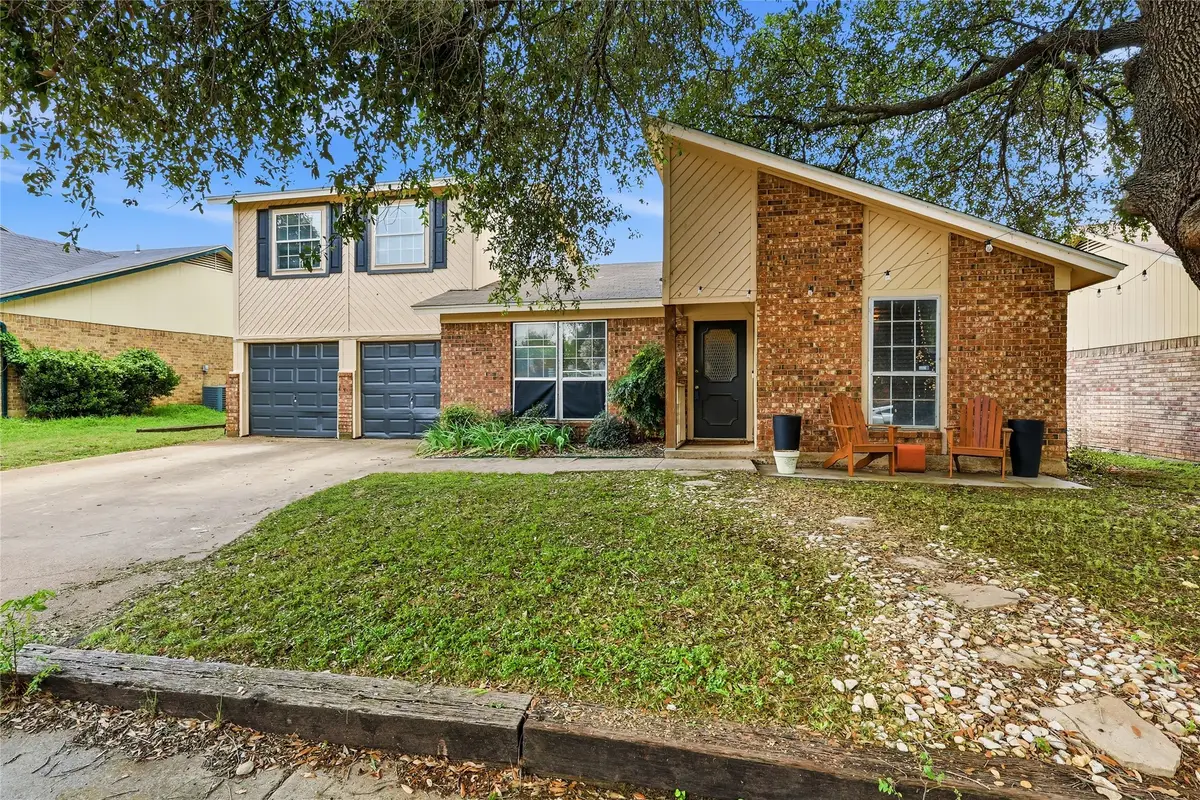 6204 Old Mill Circle, Watauga, TX 76148 - #1
