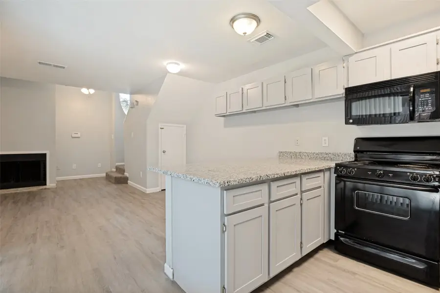 622 W Union Bower Road, Irving, TX 75061 - #2