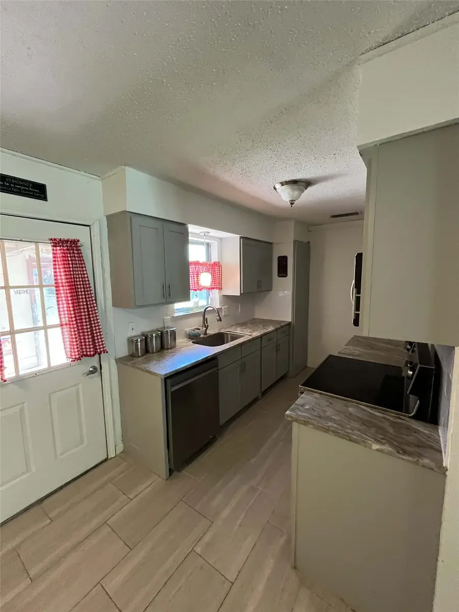 909 Wandering Way Drive, Allen, TX 75002 - #3