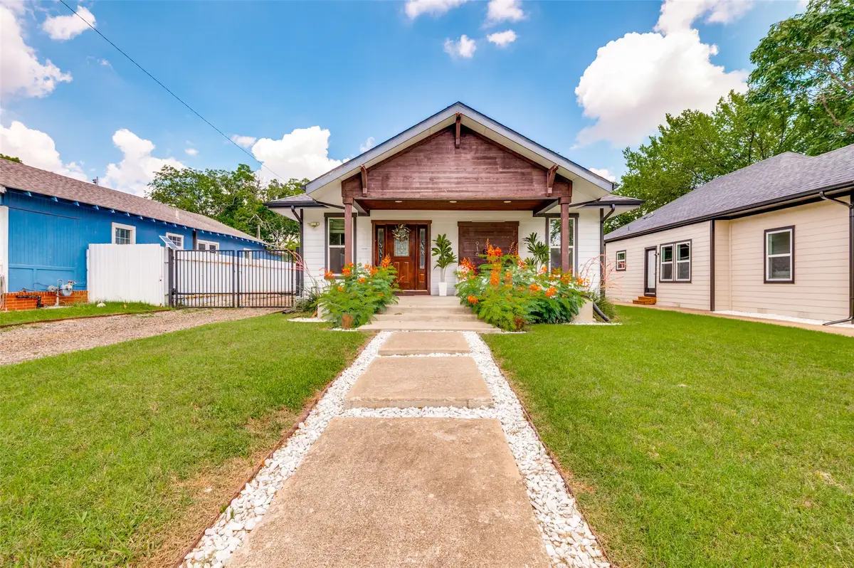 916 S Montreal Avenue, Dallas, TX 75208 - #1